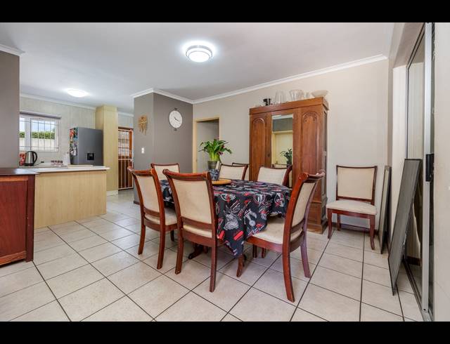 3 BEDROOM HOUSE FOR SALE IN SONSTRAAL HEIGHTS